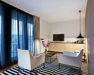 Отель Sense Hotel Sofia София Представительский двухместный номер с 1 кроватью и окном-5