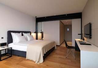 Отель Sense Hotel Sofia София Улучшенный двухместный номер с 1 кроватью-2